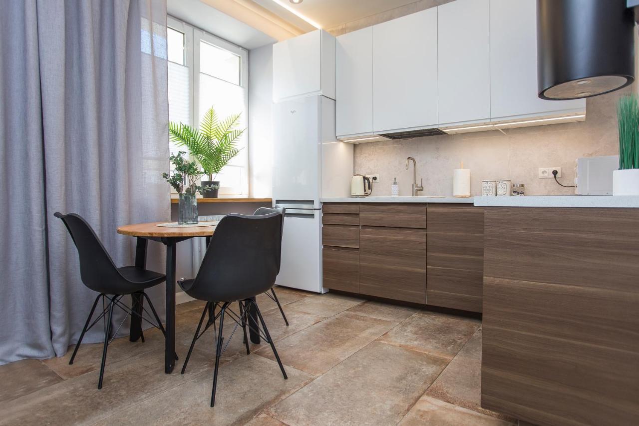 Urban Jungle Apartment In The Heart Of The City Białystok Exterior foto